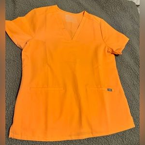 FIGS PAPAYA SCRUB TOP M